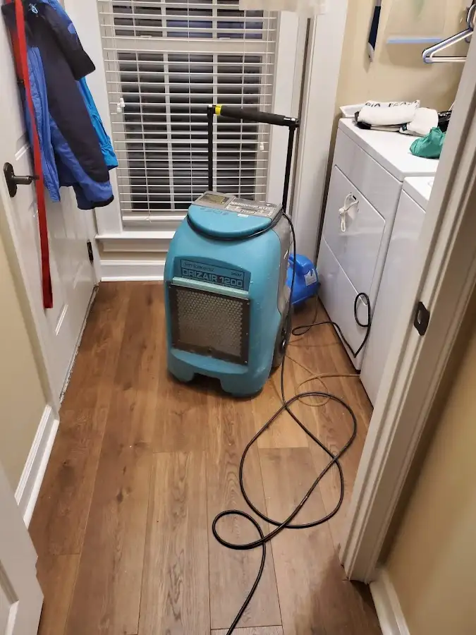 Commercial dehumidifier deployed for Crawl Space Restoration in Kinross